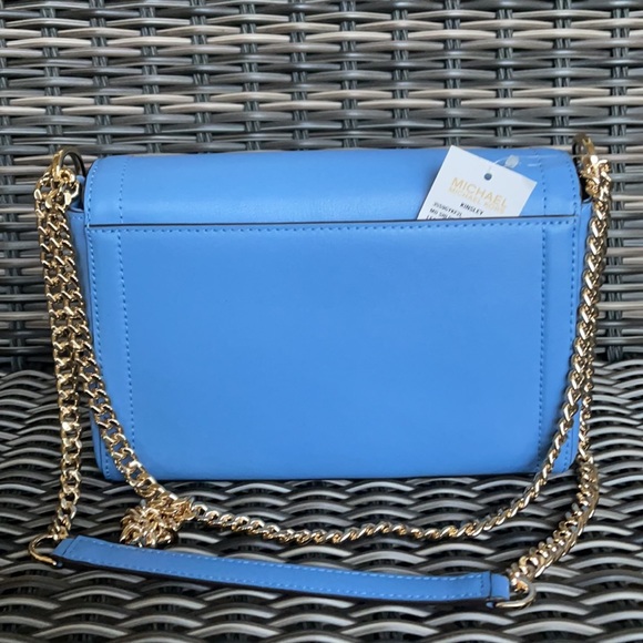 Michael Kors Kinsley Medium Flap Shoulder Bag Crossbody in French Blue - Picture 5 of 16
